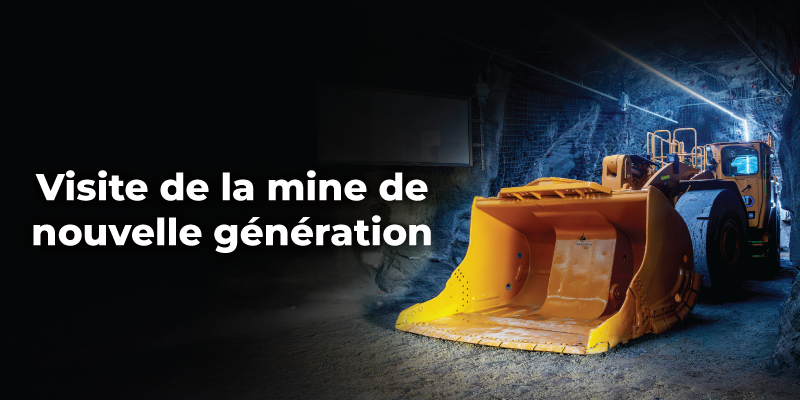 Scène dans une mine souterraine montrant une grande chargeuse jaune stationnée sur le sol d’un tunnel, entourée de parois rocheuses éclairées. Texte : « Visite de la mine de nouvelle génération ».